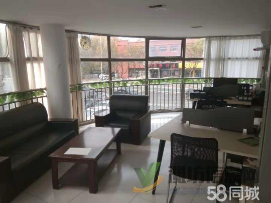 東方路谷德東明沿街商鋪出租,帶辦公家具!