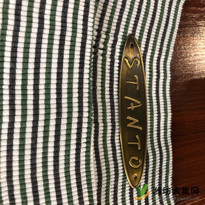 抽褶機對外加工、仿手工穿線抽縐加工、學士服、牧師服、律師服槽袍、道袍、喇嘛服后背袖子抽褶加工