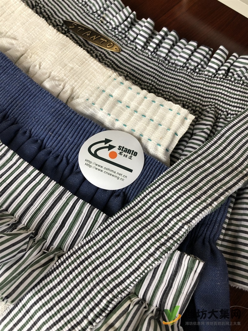 抽褶機對外加工、仿手工穿線抽縐加工、學士服、牧師服、律師服槽袍、道袍、喇嘛服后背袖子抽褶加工