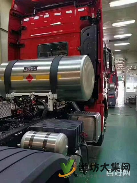 全新德龍燒氣牽引車 雙驅(qū)輕體 430馬力 可分期