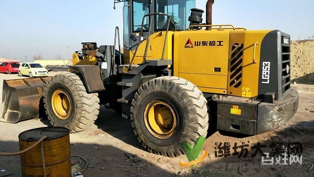 急轉自用的山工655D和臨工953L兩臺裝載機