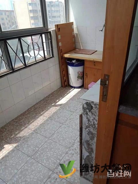 中心雙語近圣榮廣場多層3室92平低首付54萬急售頂