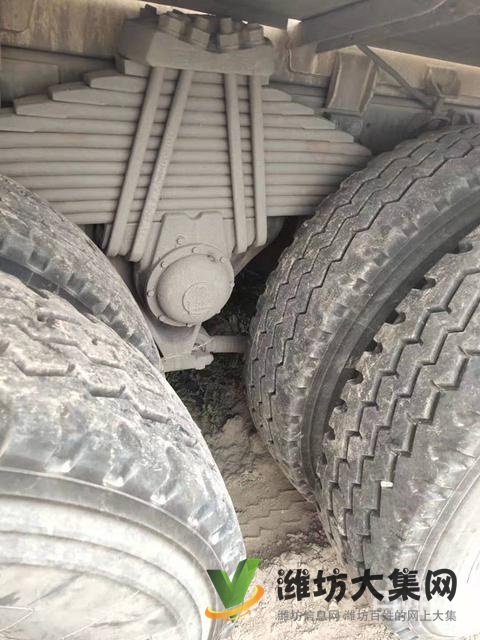 二手豪沃?jǐn)嚢柢?大12方 后八輪 340馬力 國(guó)五