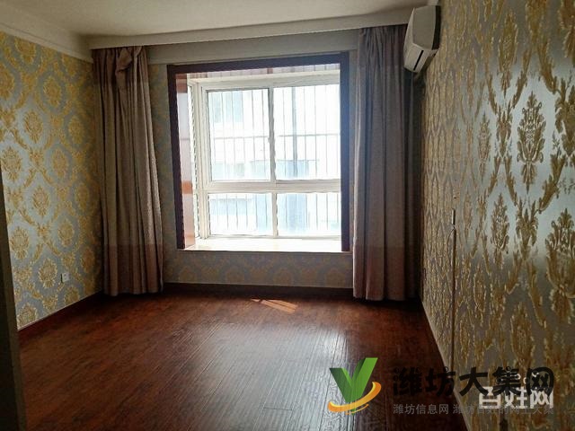 市北區(qū)好房 頂層復式 230平 六室四廳三衛(wèi)精裝未