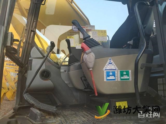 二手小松200-8挖掘機(jī)小松二手挖掘機(jī)