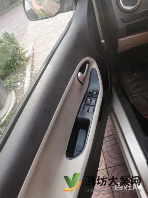 時風(fēng)101電動轎車,電動門窗方向助力剎車助力中控鎖