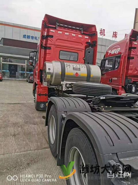 全新德龍燒氣牽引車 雙驅(qū)輕體 430馬力 可分期