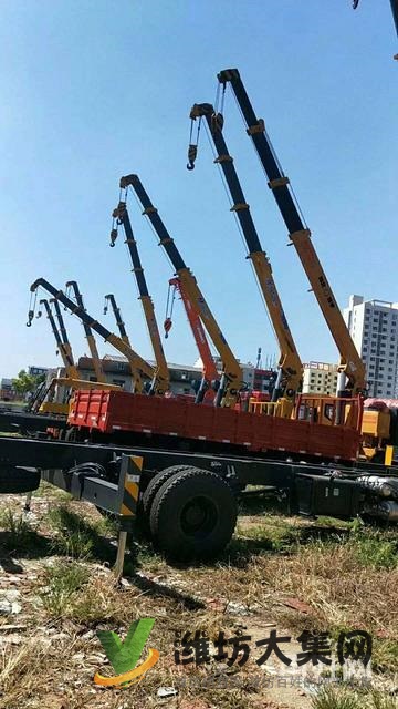 二手單橋10噸國五準新隨車吊廠里低價處理