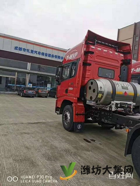 全新德龍燒氣牽引車 雙驅(qū)輕體 430馬力 可分期