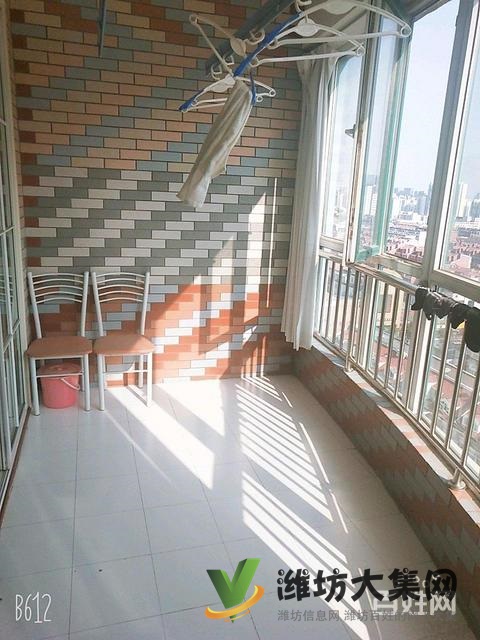 奎文區(qū)四平路 佳樂家世紀(jì)花苑 精裝3室