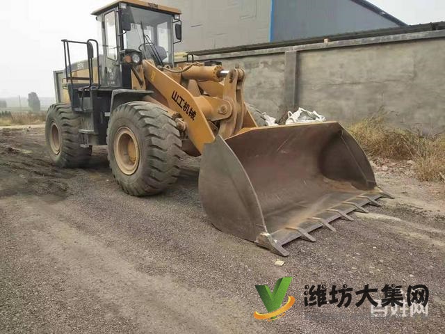 使用中的山工655D裝載機低價出售