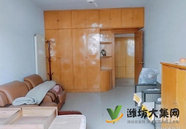 中學(xué)街局長(zhǎng)樓水利局宿舍2樓134平3明客廳北向?qū)嶋H