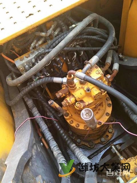 三一215二手挖掘機原版車況性能強勁物美價廉