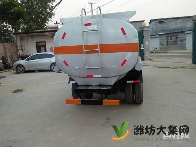定做二手各種品牌流動(dòng)加油車油罐車全國可運(yùn)輸價(jià)格優(yōu)惠