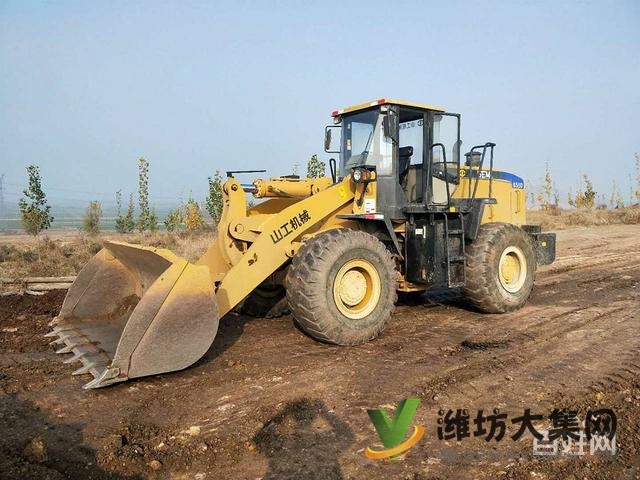 急轉自用的山工655D和臨工953L兩臺裝載機