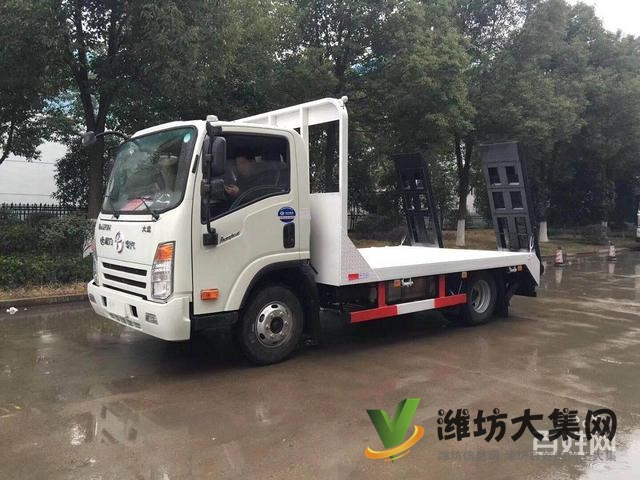 拖拉150挖機拖車廠家東風(fēng)商用挖機拖車廠家