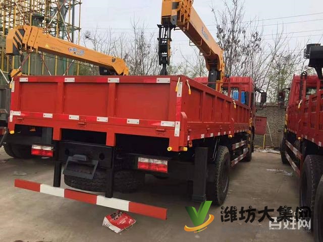 東風(fēng)單橋8噸隨車吊廠家直銷 終身保修 上牌無憂