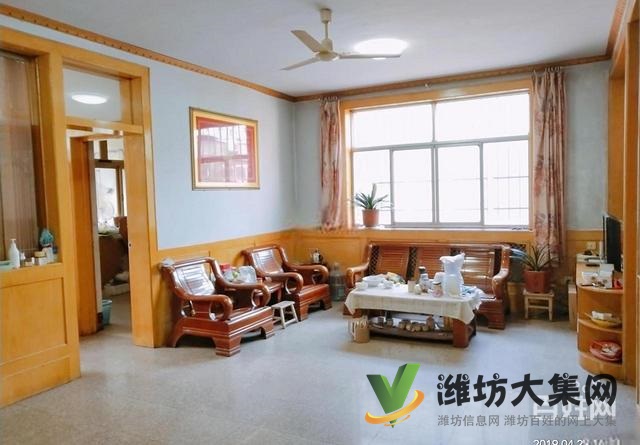 中學(xué)街局長(zhǎng)樓水利局宿舍2樓134平3明客廳北向?qū)嶋H