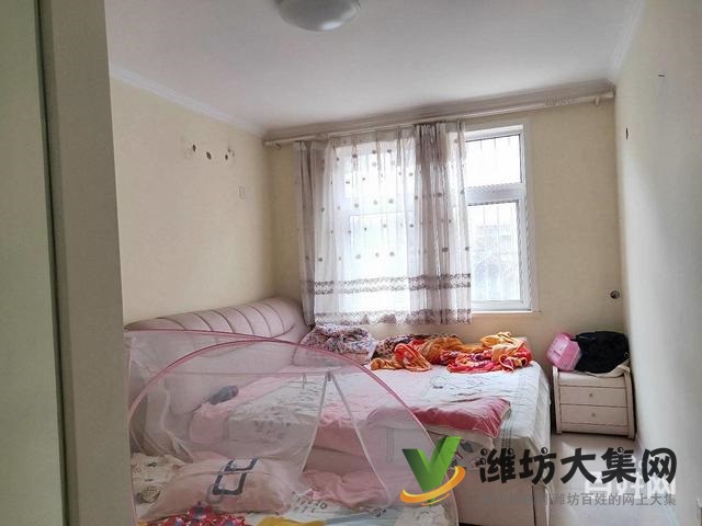 湖景龍灣精裝修好房,裝修基本未住,帶倉(cāng)庫(kù)車庫(kù)