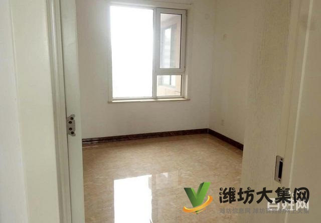 萬達泰華北 樓層好水映幸福城 115平 三室裝修帶