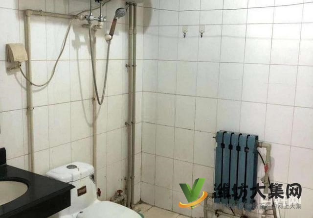 萬(wàn)達(dá)廣場(chǎng)泰華近濰州路 (寶利家園 )多層四樓91平