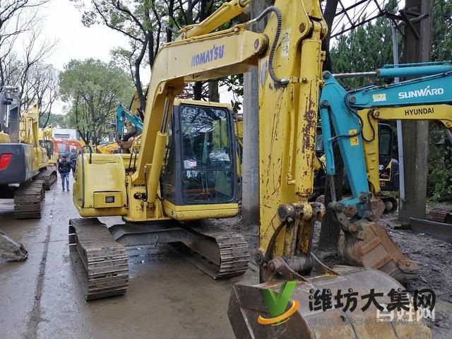 精品原裝進口，二手挖掘機，小松60-7