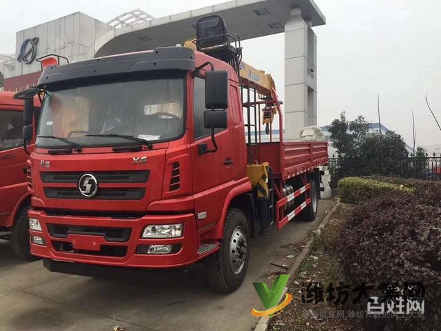 東風國五8噸隨車吊廠里特價處理