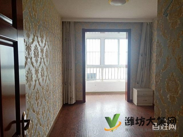 市北區(qū)好房 頂層復式 230平 六室四廳三衛(wèi)精裝未