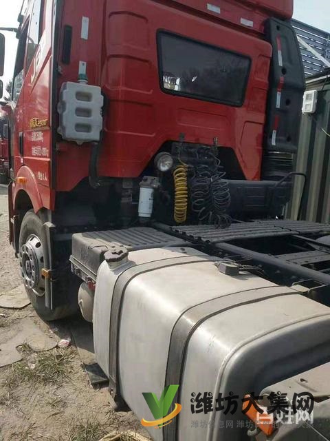 18年6月二手解放J6p牽引車 500馬力雙驅(qū)輕體