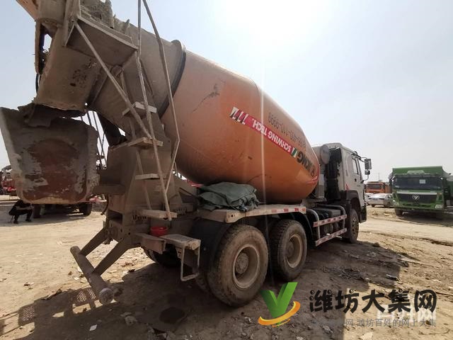 急售國四二手豪沃攪拌車 12方 后八輪 340馬力