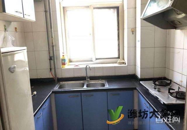 萬(wàn)達(dá)廣場(chǎng)泰華近濰州路 (寶利家園 )多層四樓91平