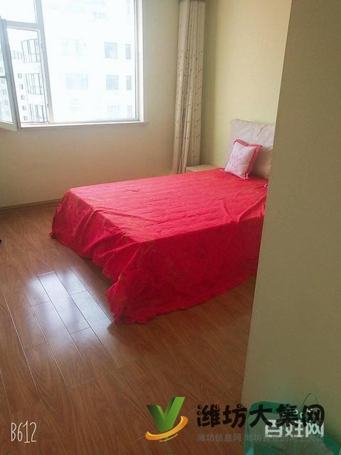 奎文區(qū)四平路 佳樂家世紀(jì)花苑 精裝3室