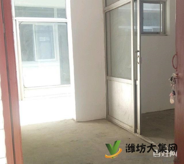 濰州路佳樂家對面 恒祥小區(qū) 1樓帶院子外開門