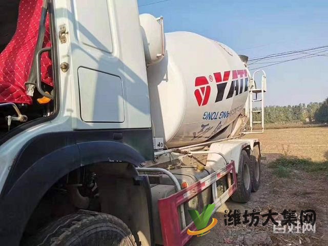 出售17年二手豪沃?jǐn)嚢柢?chē) 大14方 后八輪 國(guó)五