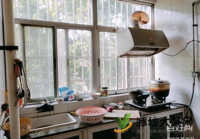 中學(xué)街局長(zhǎng)樓水利局宿舍2樓134平3明客廳北向?qū)嶋H