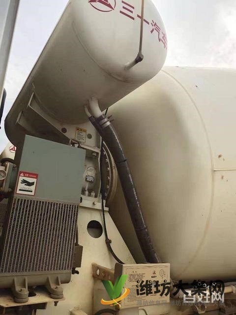 二手豪沃?jǐn)嚢柢?大12方 后八輪 340馬力 國(guó)五