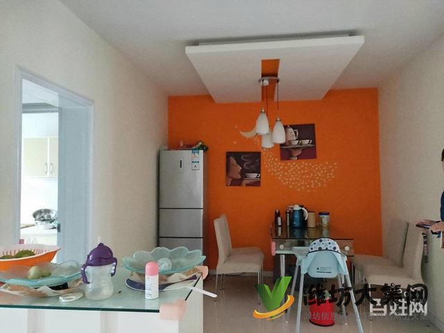 湖景龍灣精裝修好房,裝修基本未住,帶倉(cāng)庫(kù)車庫(kù)