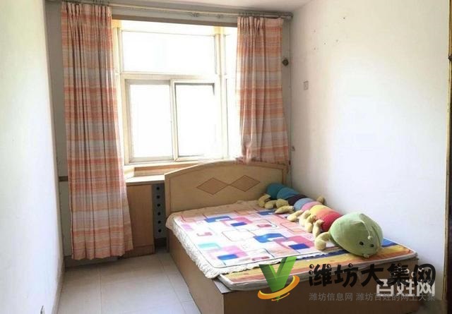 萬(wàn)達(dá)廣場(chǎng)泰華近濰州路 (寶利家園 )多層四樓91平