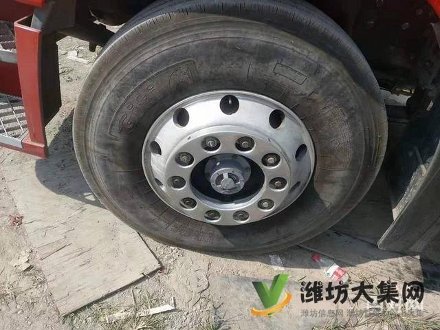 18年6月二手解放J6p牽引車 500馬力雙驅(qū)輕體