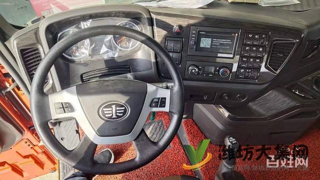 19款解放JH6牽引車 國(guó)五雙驅(qū)輕體 550馬力