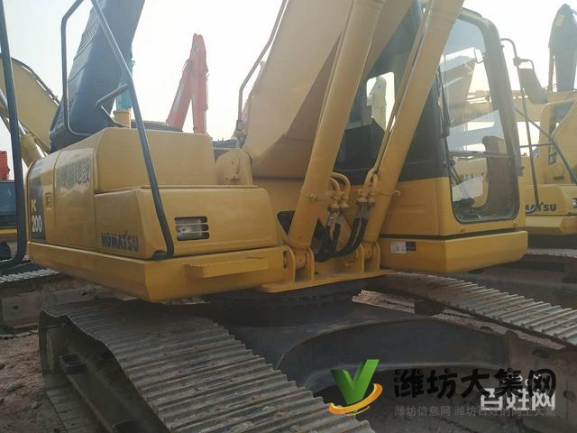 二手小松200-8挖掘機(jī)小松二手挖掘機(jī)