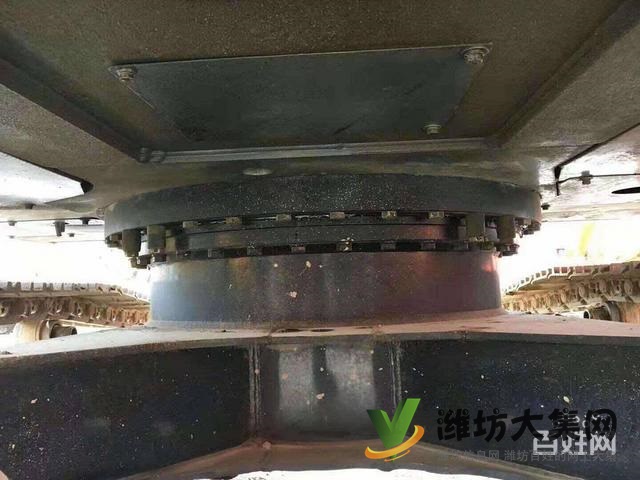 想買二手進(jìn)口原裝直噴挖掘機(jī),日立240-3G看過來