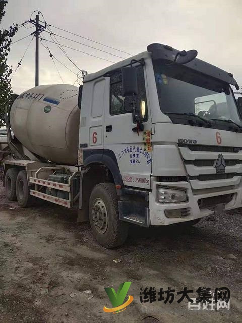 17年二手豪沃攪拌車 大12方 后八輪 340馬力