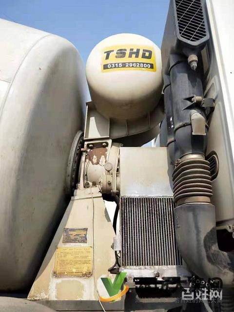 出售二手豪沃?jǐn)嚢柢?大20方 前四后八輪 國(guó)四