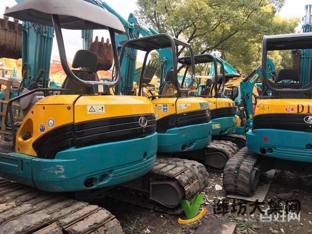 進口10、15、20、30、35二手小型挖掘機包郵