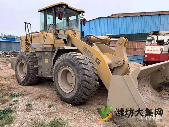 急售兩臺二手裝載機，龍工50裝載機和臨工30裝載機