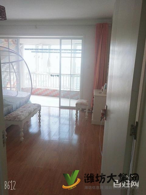 奎文區(qū)四平路 佳樂家世紀(jì)花苑 精裝3室