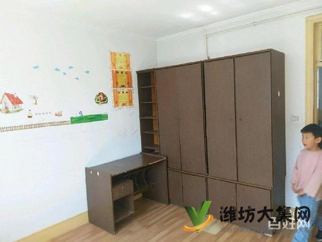 育英中學 濰棉小區 多層兩室 中等裝修 帶廈子出稅