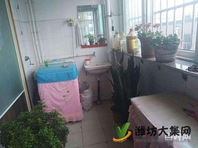 華都花園萬達(dá)近多層2樓精裝三室?guī)У叵率壹促I即賺