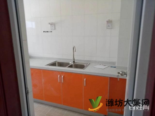 華都頤年園2樓精裝沒住過。三室配家具。雙氣供暖/1